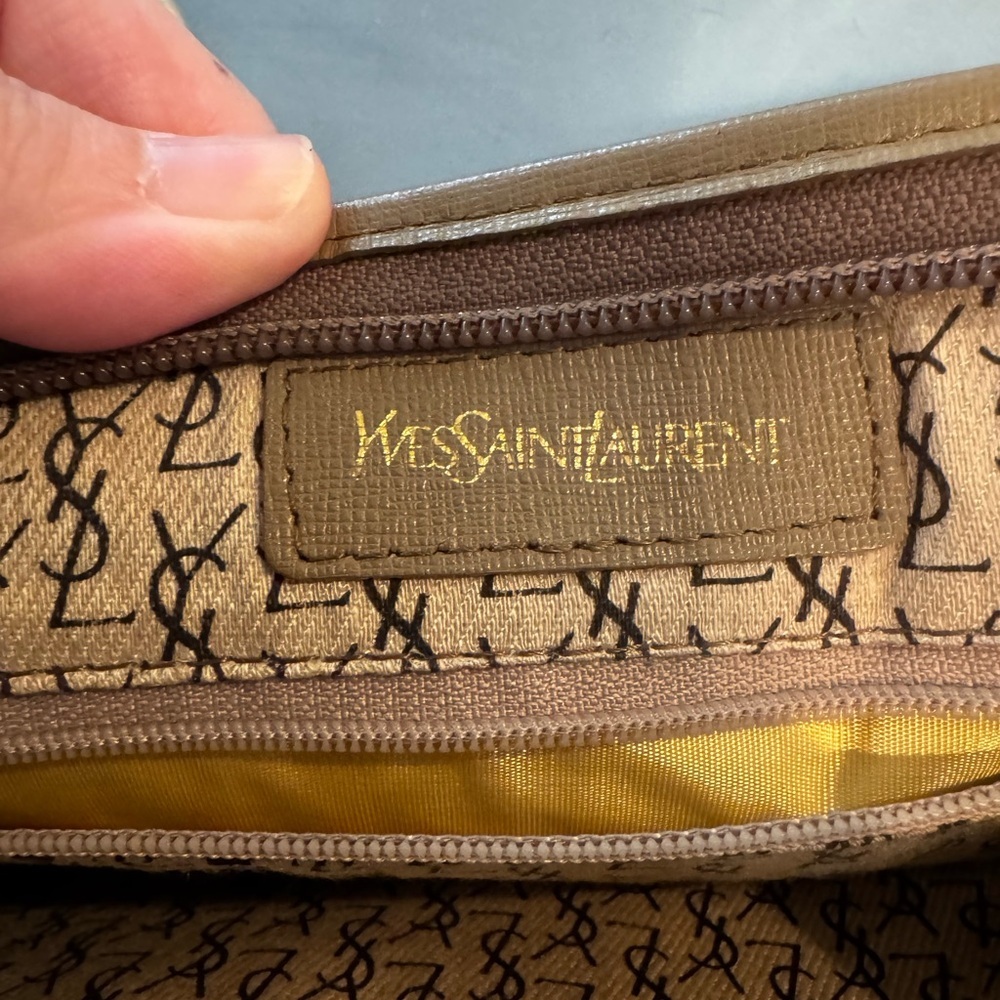 Yves Saint Laurent Vintage Black and Tan Cosmetic Case/Toiletry Bag - Picture 16 of 16